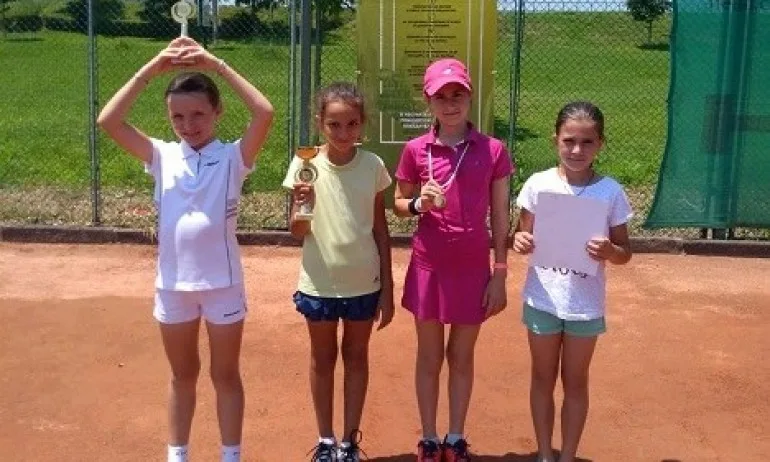 Руси Георгиев и Рая Стайкова – победители на регионално до 10 г. в Свиленград - Tribune.bg