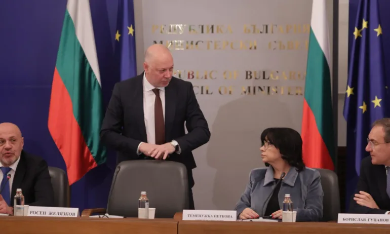 Тристранният съвет заседава по промените в Кодекса за социално осигуряване - Tribune.bg