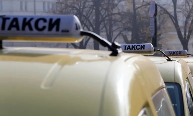 Николай Събев предлага подмяната на таксиметровите апарати да се отложи - Tribune.bg