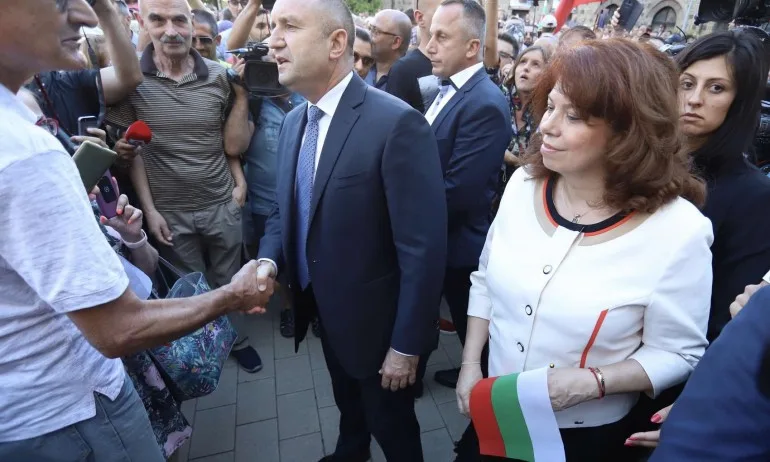 Монитор: Маските паднаха – КОЙ излезе на Дондуков2 - Tribune.bg