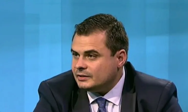 Доц. Николов: Радев наруши Конституцията и после се опита да замете следите - Tribune.bg