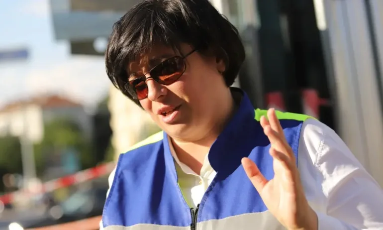 Русинова за инцидента АМ Тракия: Пътят отговаря на всички изисквания - Tribune.bg