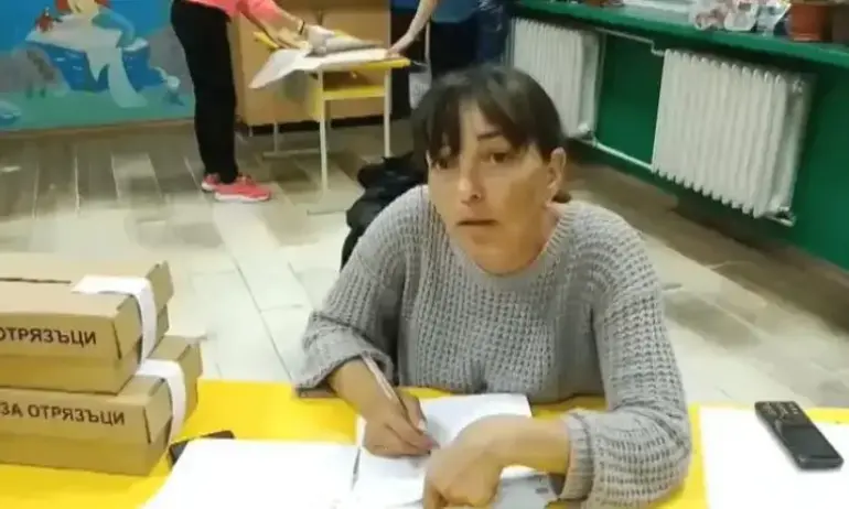 Прокуратурата повдигна обвинения на двама членове от скандалната секция в Малорад - Tribune.bg