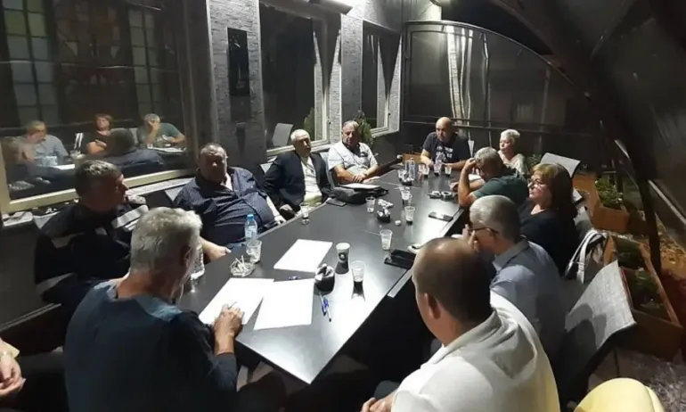 Бедствено положение в Своге: Населени места останаха без вода - Tribune.bg