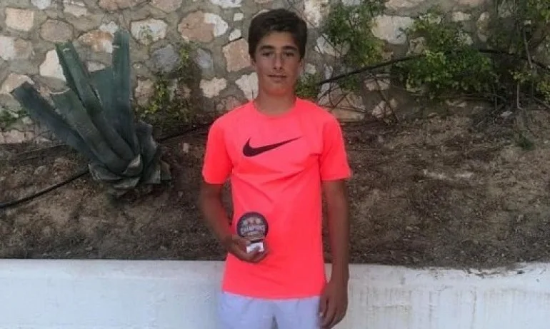 Рафаел Зард се класира за полуфиналите на турнира до 14 г. от втора категория на Тенис Европа в Анкара - Tribune.bg