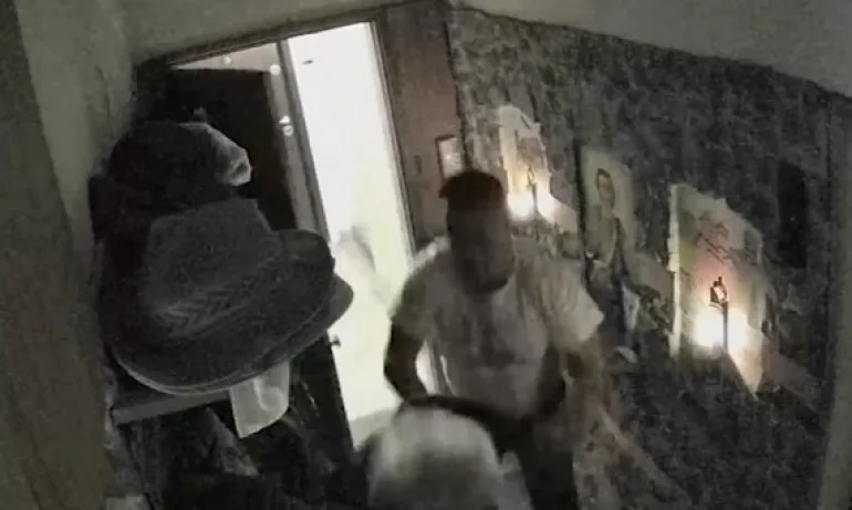 Възрастен мъж беше пребит от свой съсед заради залепена бележка на вратата - Tribune.bg