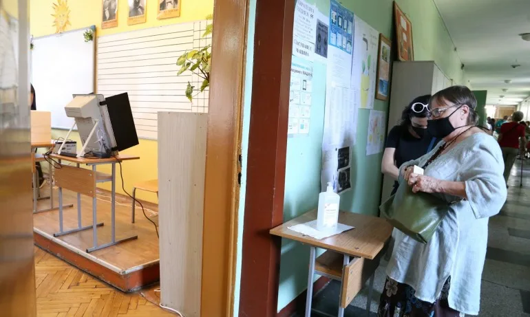 Ръст от 65% на сигналите за изборни нарушения спрямо вота през април, отчете МВР - Tribune.bg