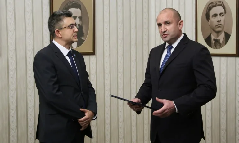 Изтича крайният срок, в който ИТН трябва да върне папката с проучвателния мандат - Tribune.bg