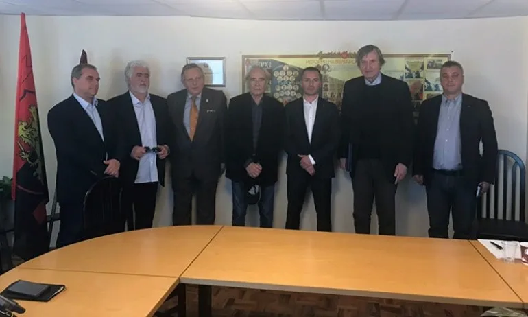 Академична подкрепа за Ангел Джамбазки и ВМРО - Tribune.bg