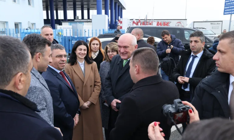 Премиерът Главчев: Ремонтът на Дунав мост ще бъде завършен преди Коледа - Tribune.bg