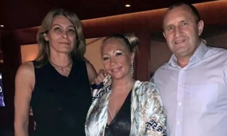 Радеви на бар – жената на президента с къса пола - Tribune.bg