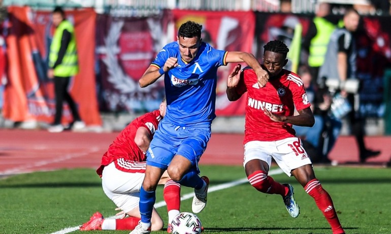 Вечното дерби Левски - ЦСКА ще се играе на 6 март - Tribune.bg