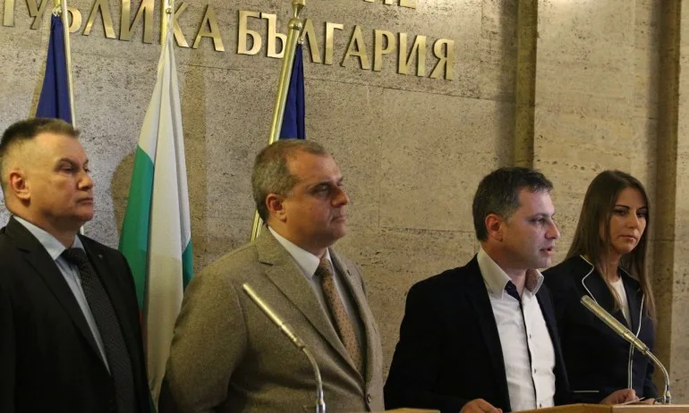 ВМРО иска държавата да освободи засегнатите фирми и физически лица от наеми, данъци и такси - Tribune.bg