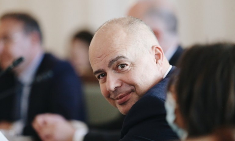 Калина Андролова към Георги Свиленски: Наглец! - Tribune.bg