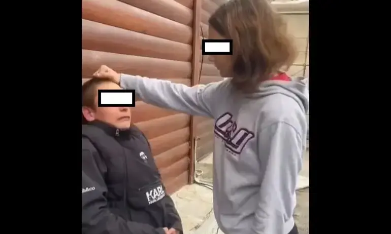 Детска агресия в Перник: Момиче бие момче със специални потребности (ВИДЕО 18+) - Tribune.bg