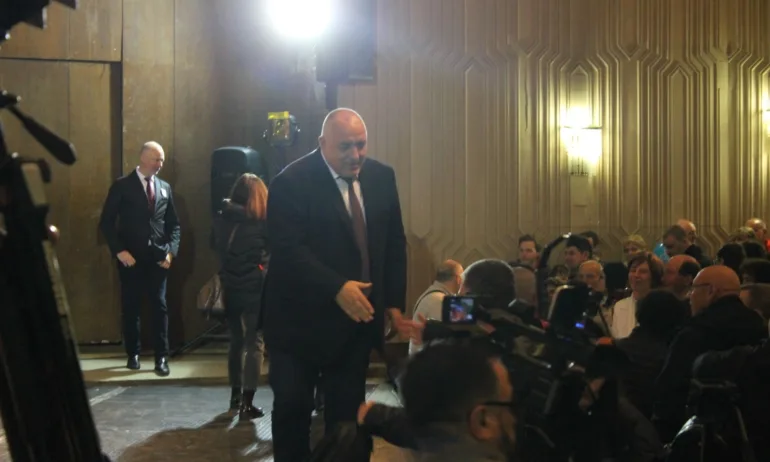 Борисов: Моята сестра не избяга, остана и спаси хиляди бебета - Tribune.bg