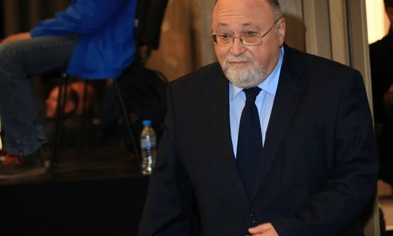 Йорданов: Манолова си прави политически пиар, недопустимо за функцията, която изпълнява в момента - Tribune.bg