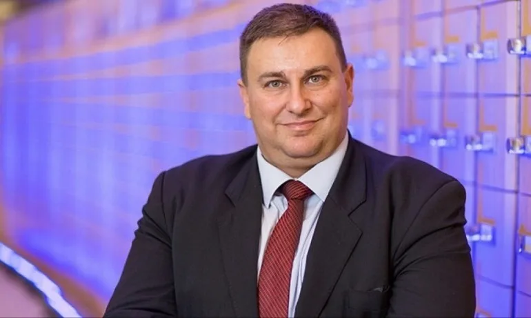 Емил Радев: С еврорезолюция настояваме за ускорено приемане на България в Шенген - Tribune.bg