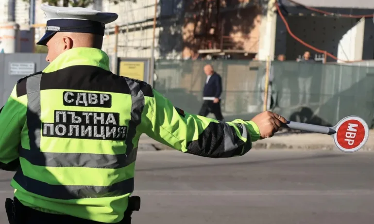 Акция за телефони и колани, при нарушения взимат до 10 точки - Tribune.bg
