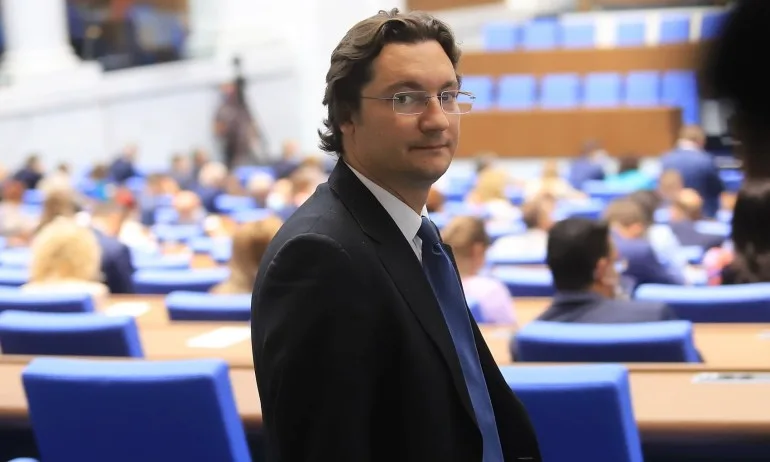 Зарков не иска в НС: Не мога да стана депутат все едно нищо не се е случило. Случи се. БСП загуби тежко - Tribune.bg