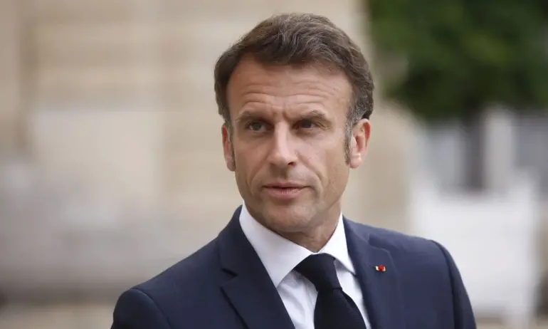 Френският президент Еманюел Макрон назначи 34-годишния министър на образованието Габриел