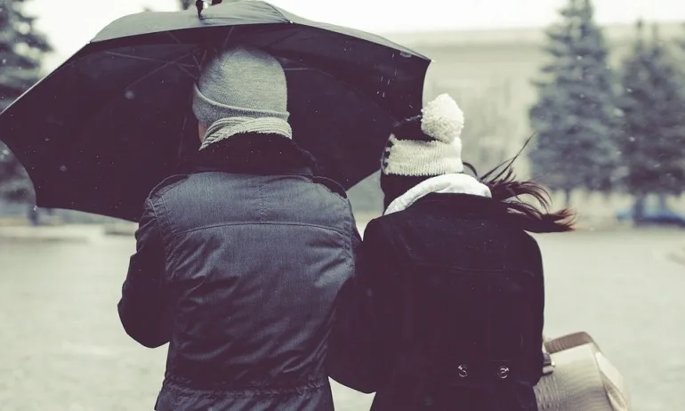 Рязка промяна на времето, жълт код за опасен вятър - Tribune.bg