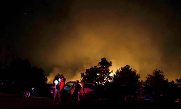 Описват щетите след големия пожар край Костинброд - Tribune.bg