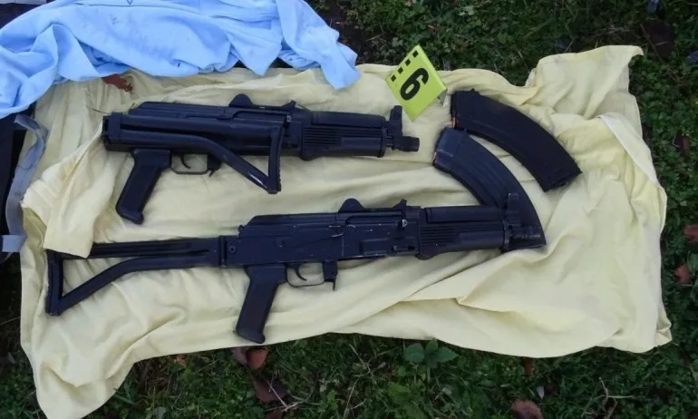 Екшън край Пловдив: Мъж гърми с Калашник и краде марихуана - Tribune.bg