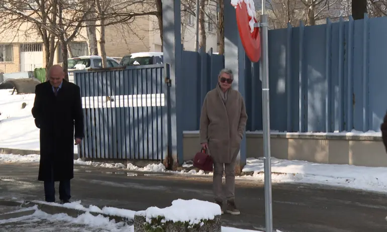 И жената на Божков отиде на разпит в полицията - Tribune.bg