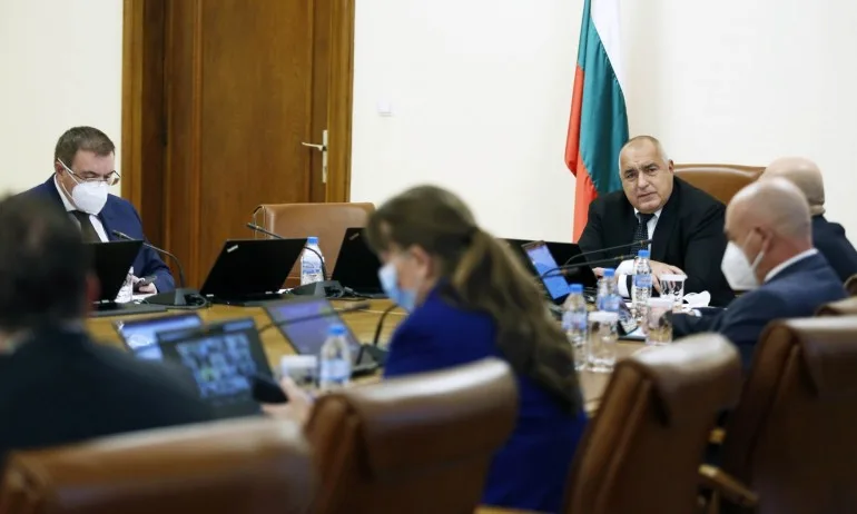Премиерът: Доказаният ефект срещу COVID-19 е само един - намаляване на социалните контакти - Tribune.bg