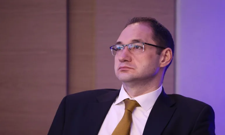 Експерт: Газовият пазар компенсира спада за разлика от петролния, където ценовият шок е налице - Tribune.bg