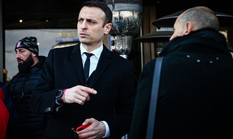 Блиц: Кой ви плаща сметката, г-н Бербатов? - Tribune.bg