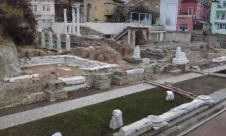 Kметът на Пловдив Здравко Димитров открива реставрирания Форум „Север“, част