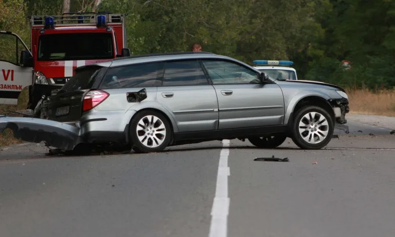 Трагедия: 12-годишно дете загина в катастрофа - Tribune.bg