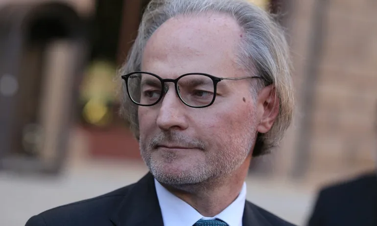 Кандидат-президентът на ДБ плюе коалиционния им партньор ПП - Tribune.bg