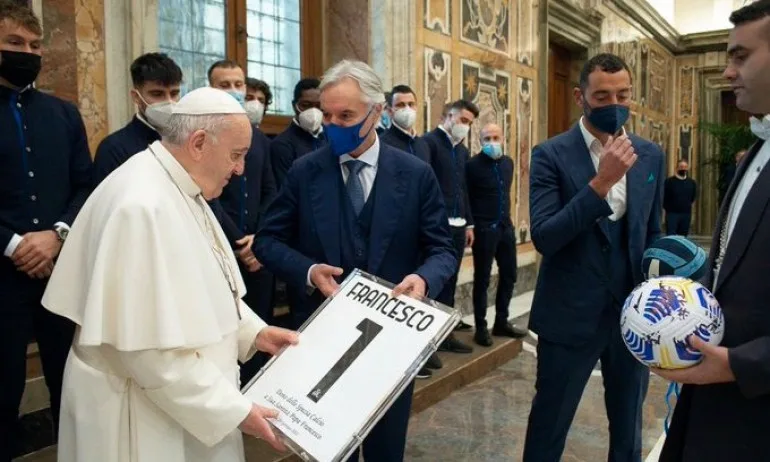 Папа Франциск прие Специя и Андрей Гълъбинов - Tribune.bg