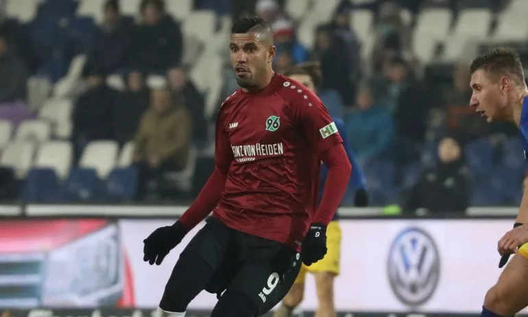 Футболист: Коронавирусът не е шега, толкова невероятно зле не съм бил - Tribune.bg