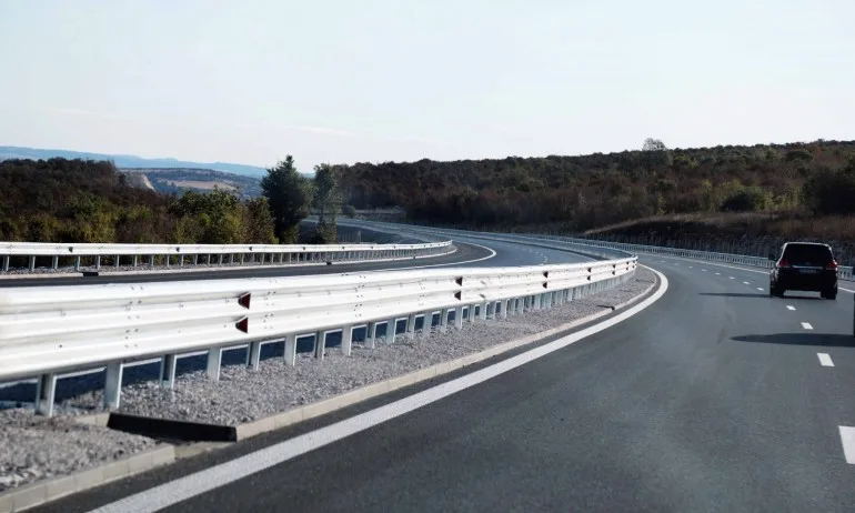 МРРБ с брифинг за автомагистрала Хемус - Tribune.bg