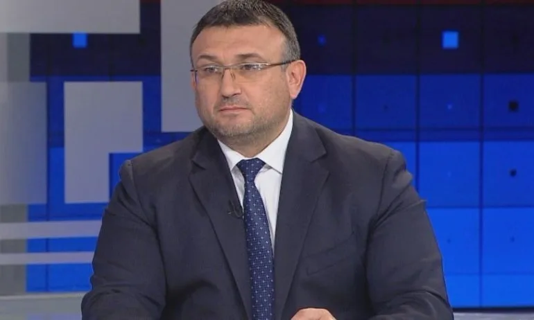 Младен Маринов към шофьорите: Спазвайте правилата - Tribune.bg