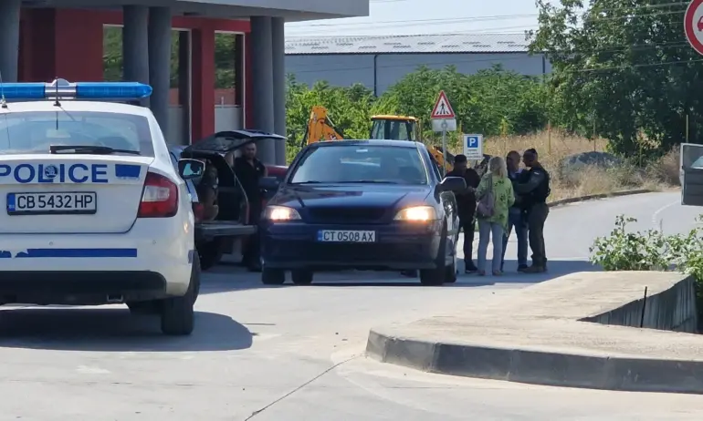 Въоръжен мъж се барикадира в Стара Загора - Tribune.bg