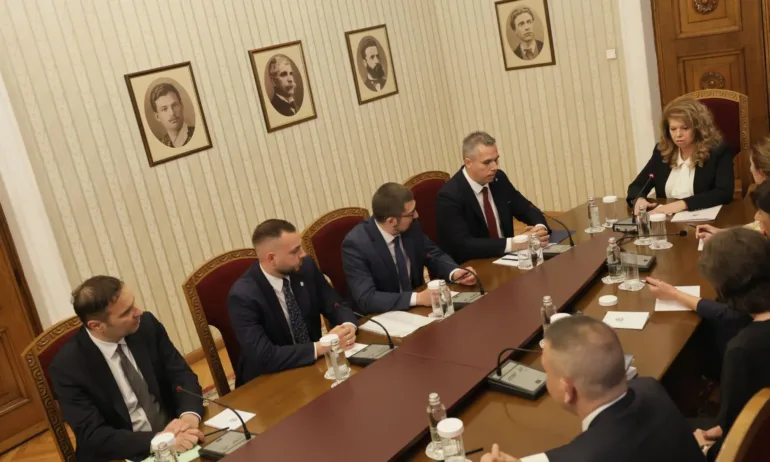 Възраждане пред президента Йотова: Топката е във Ваши ръце, за да инициирате референдум за възстановяване на българския лев - Tribune.bg