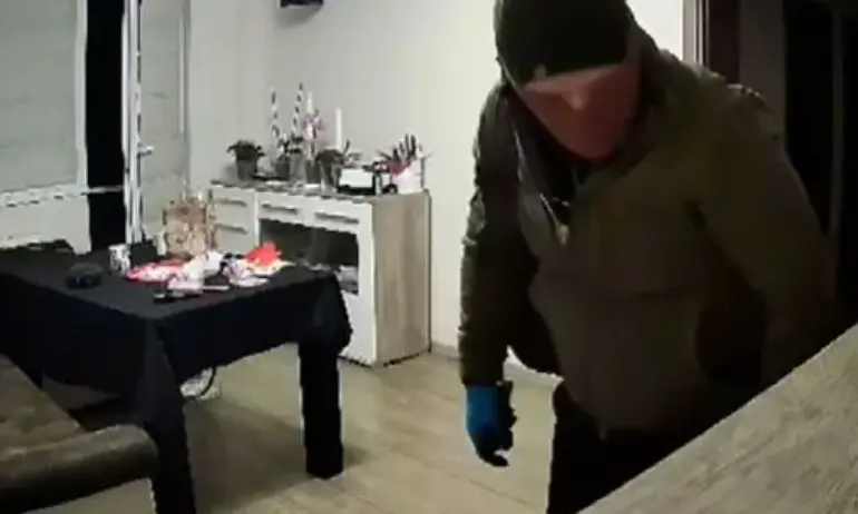 Нагъл обир в село Мрамор, задигнали дори касичките на деца - Tribune.bg