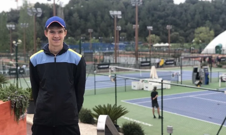 Пьотр Нестеров започна с победа на турнир от ITF в Барселона - Tribune.bg