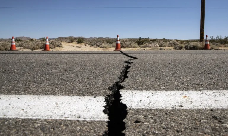 След земетресение от 6,4 по Рихтер: Извънредно положение в Калифорния - Tribune.bg