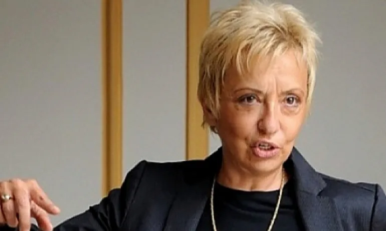 Диана Дамянова с безплатни пр-съвети - Tribune.bg