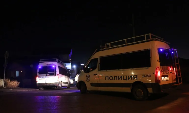 10 задържани и 5 ранени след боя във Филиповци - Tribune.bg