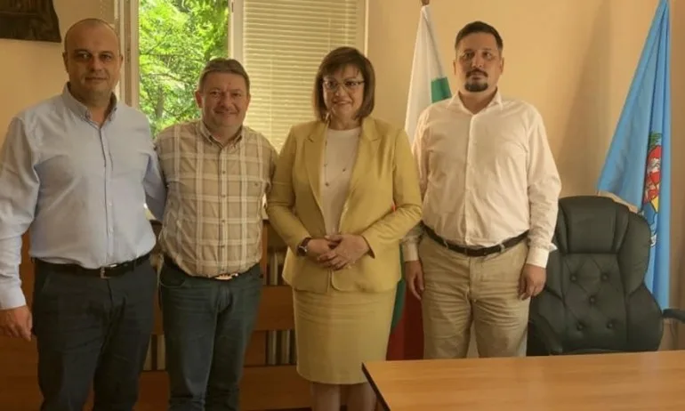 Нинова се срещна с леви кметове - Tribune.bg