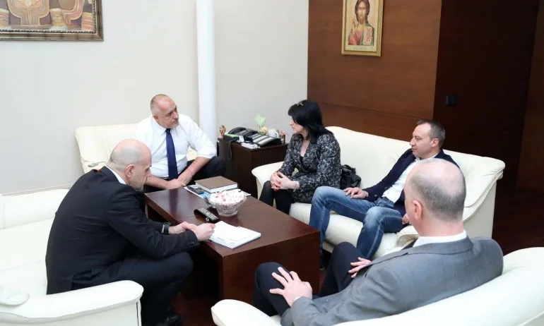 Проверяват субсидиите за превоз на пътници в малките населените места - Tribune.bg