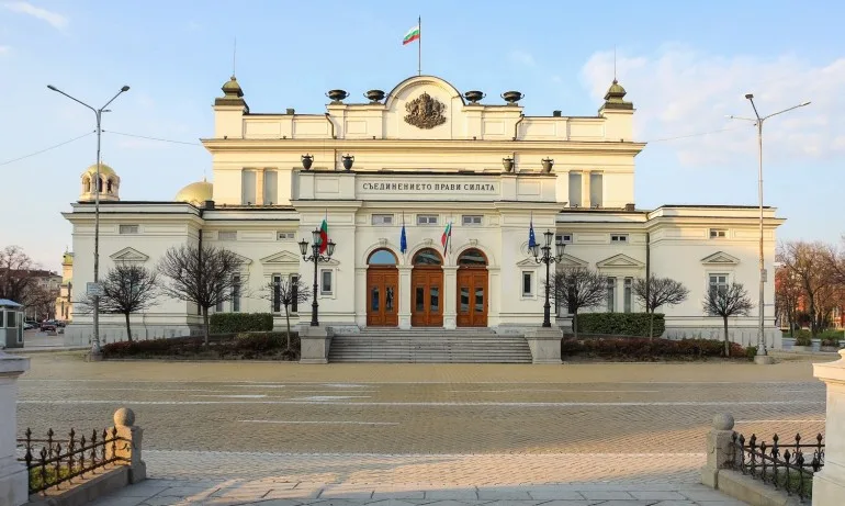 Владислав Горанов и Николина Ангелкова могат да се върнат като депутати в парламента - Tribune.bg