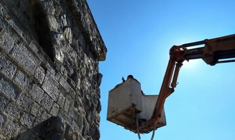 МК ще осигури средства за реставрацията на Паметника на свободата на връх Шипка - Tribune.bg